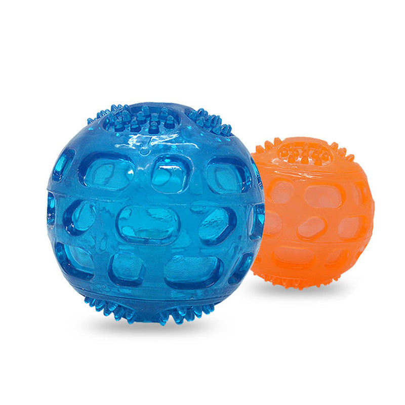 Waterproof Squeaky Rubber Ball – Fun & Teeth-Cleaning Toy for Dogs! 🐶🎾🔊